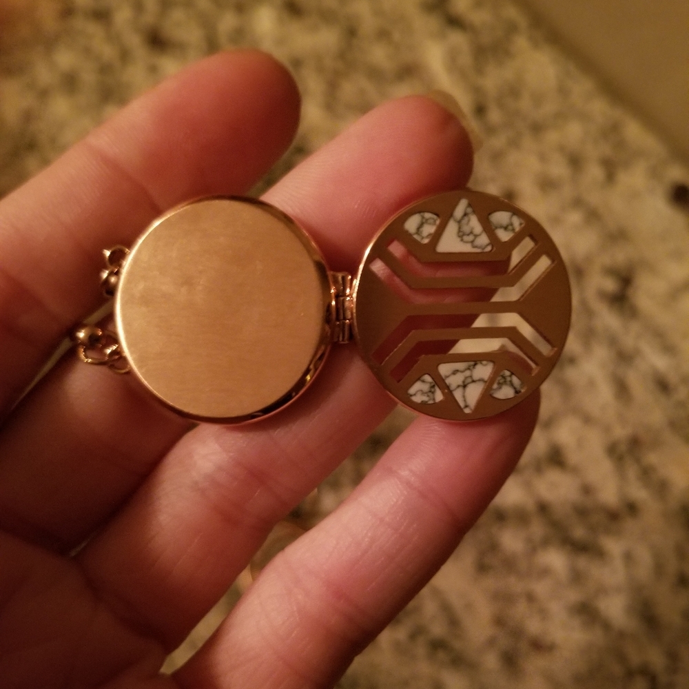 Necklace Diffuser - image 3